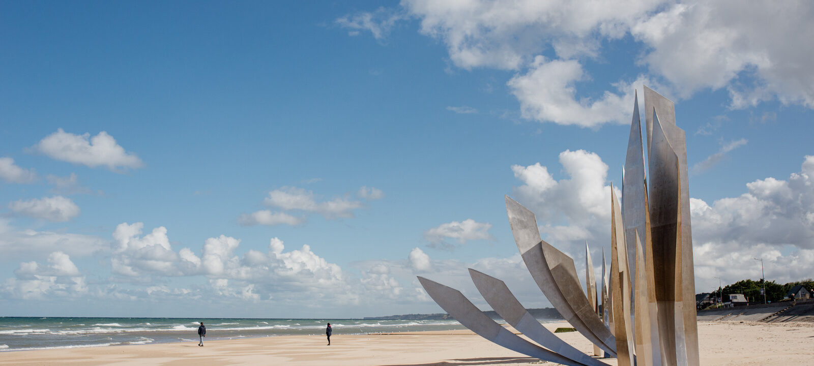 Monument Les Braves (sculpteur Anilore Banon), Omaha Beach